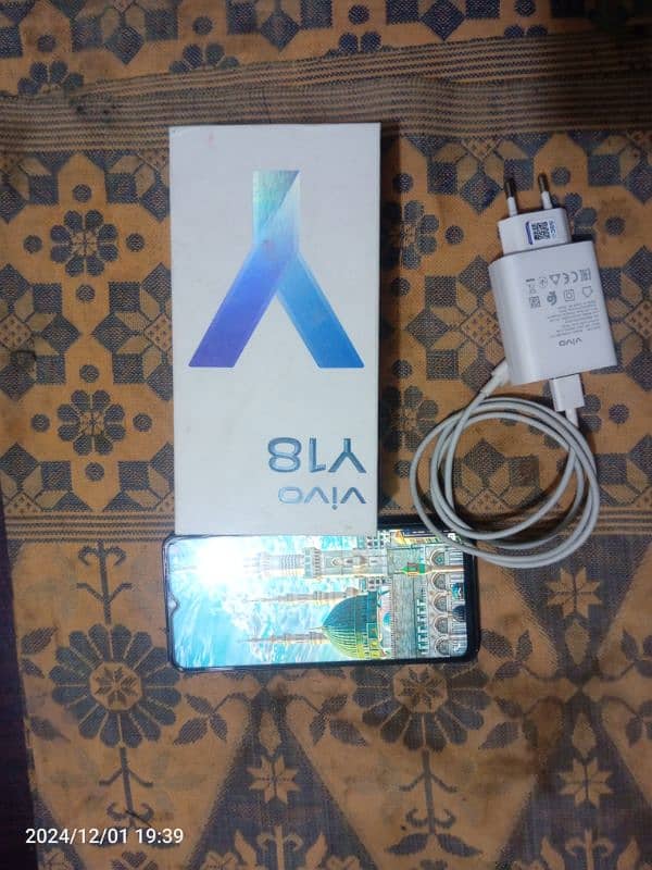 Vivo Y18 RAM4+4 ROM 128 1