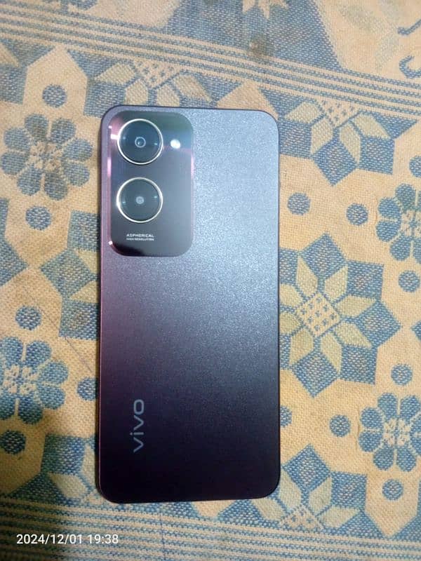 Vivo Y18 RAM4+4 ROM 128 8