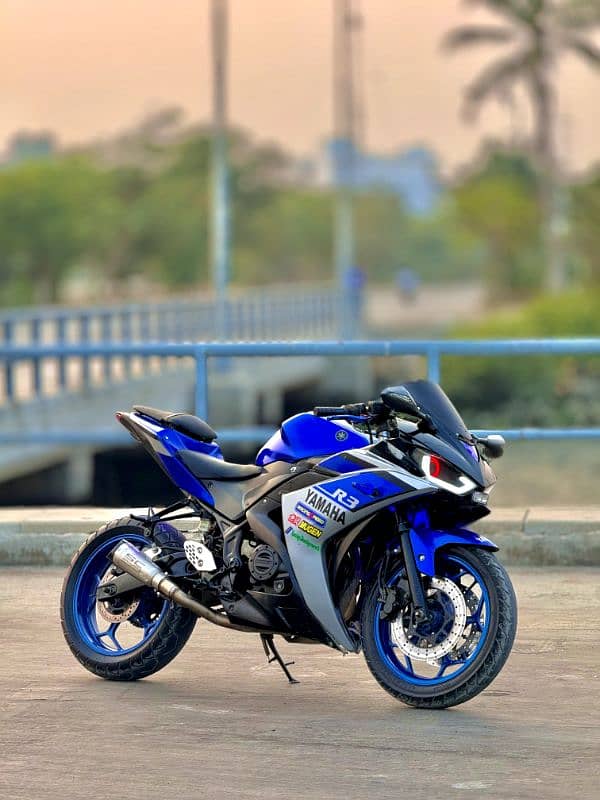 YAMAHA R3 (Replica) 9