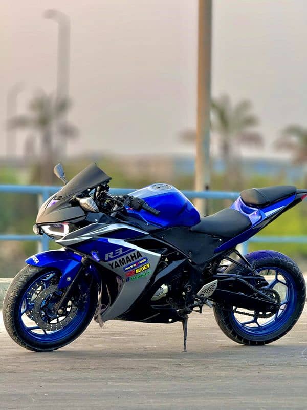 YAMAHA R3 (Replica) 10