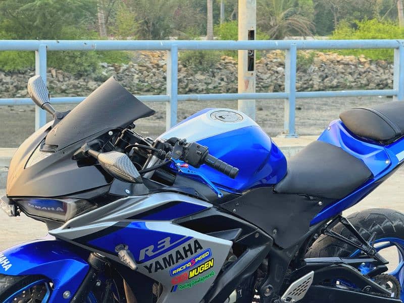 YAMAHA R3 (Replica) 12