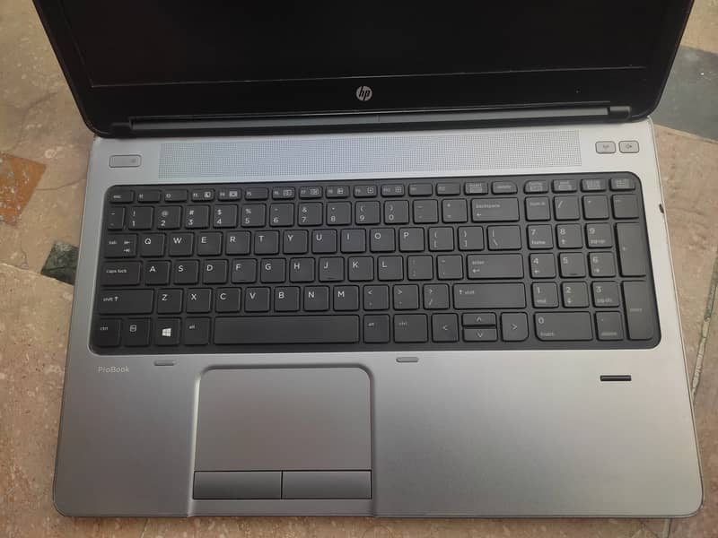 HP ProBook 640 G1 – Core i5, Excellent Condition (Slightly Used) 1