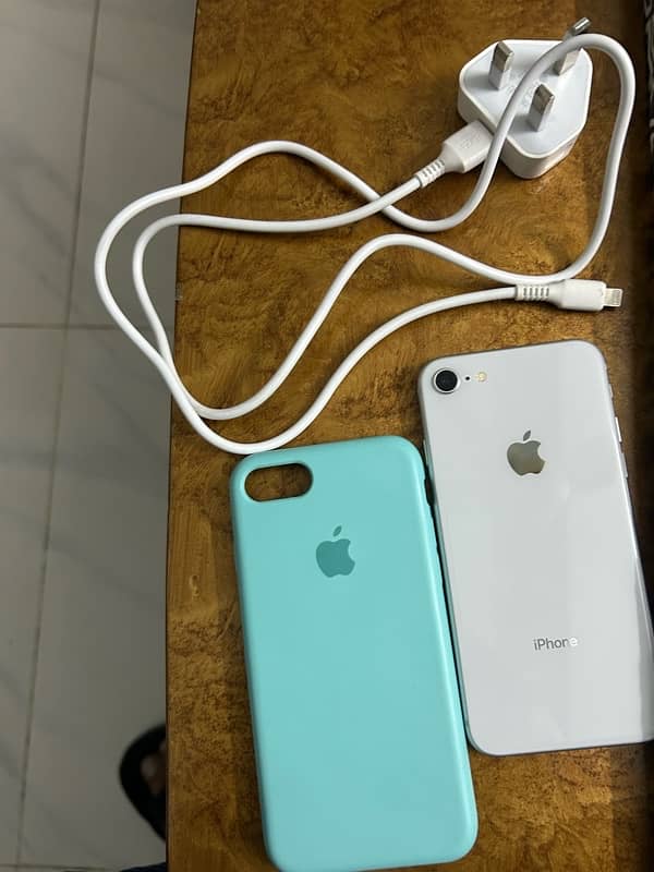 IPhone 8 came 4rn USA Non PTA 1