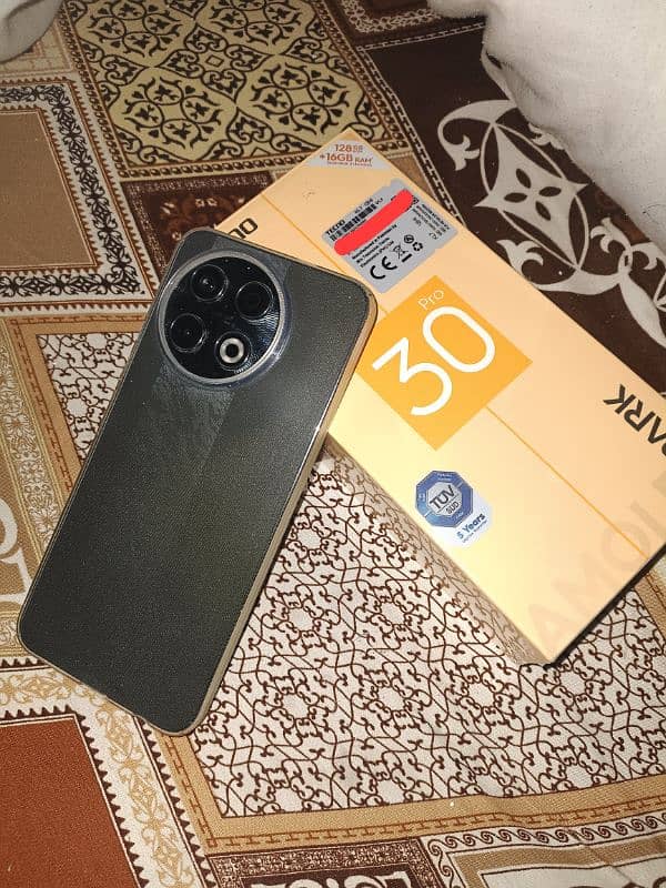 Am Selling my New Tecno Spark 30 pro 8+8/128 Gb No exchange 0