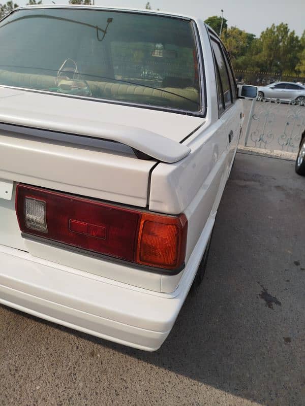 Nissan Sunny 1989 14