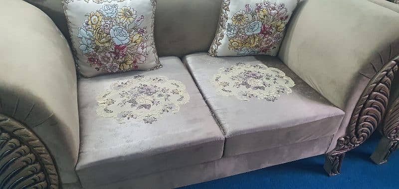 Seven seater sofa 7