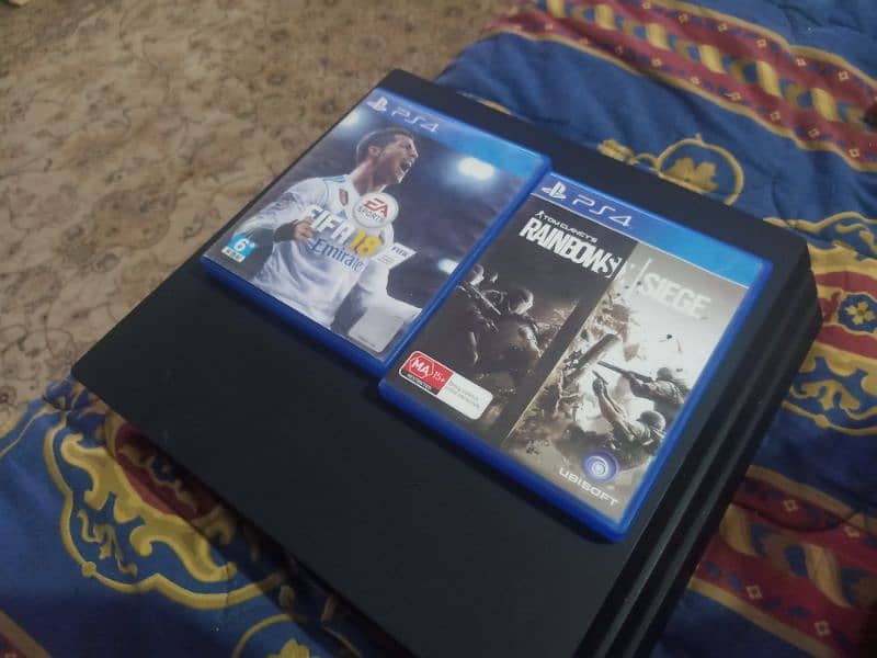 PS4 pro 1tb 0