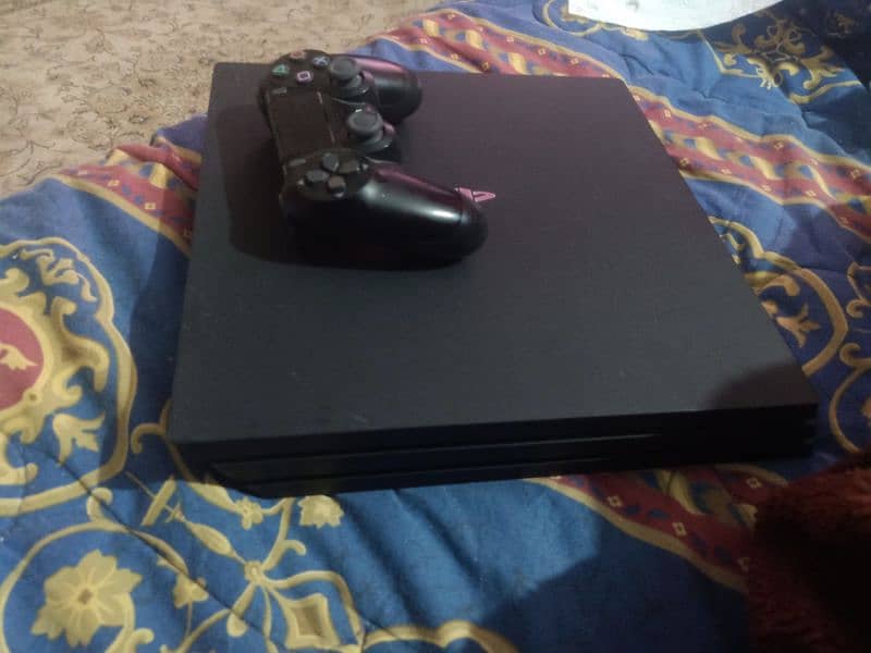 PS4 pro 1tb 1