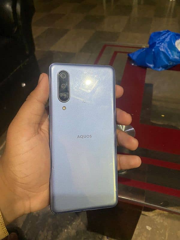 Aquos zero 5g 0