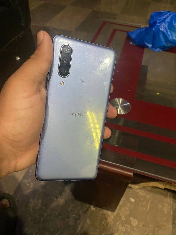 Aquos zero 5g 3