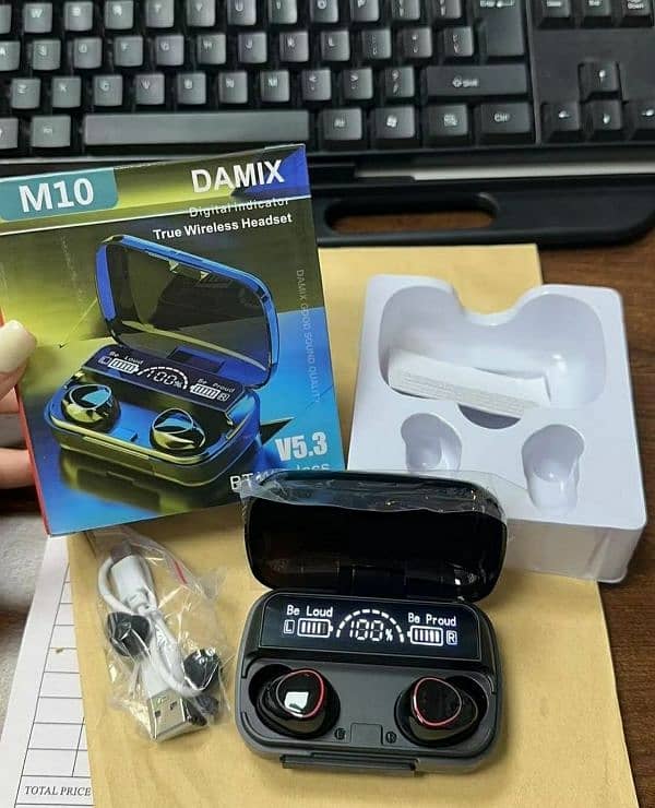 M10 earbuds 1