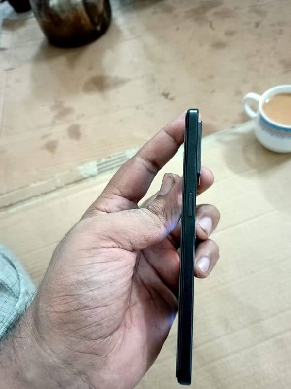 selling my oppo f21 pro 4g 6