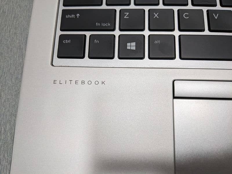 HP elitebook 830 G6 Core i5 8th gen 8