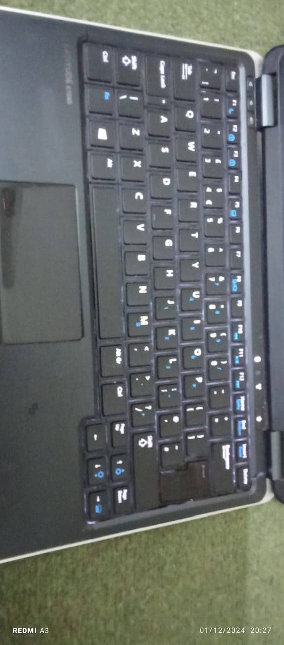 Dell latitude e7240 5