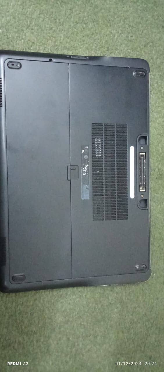 Dell latitude e7240 9