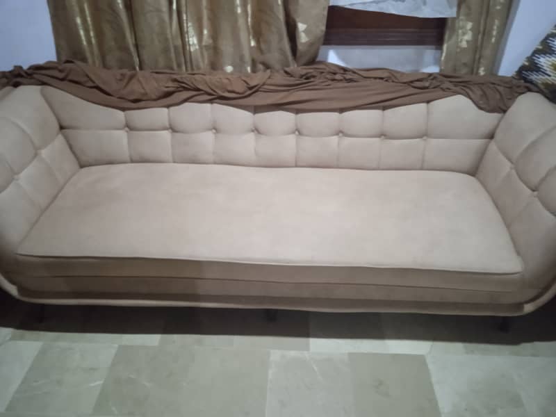 5 seater sofa 0