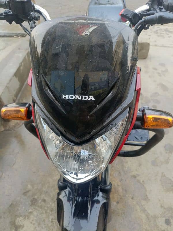 Honda CB 125 - with key or keyless start System, 15