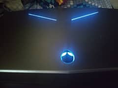 ALIENWARE 17 Gaming Laptop 10/10