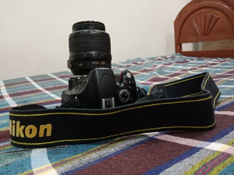 DSLR, 1