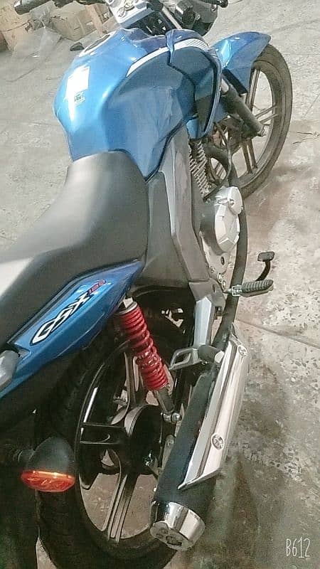 Suzuki 150 in blue colour good condition just like new 7