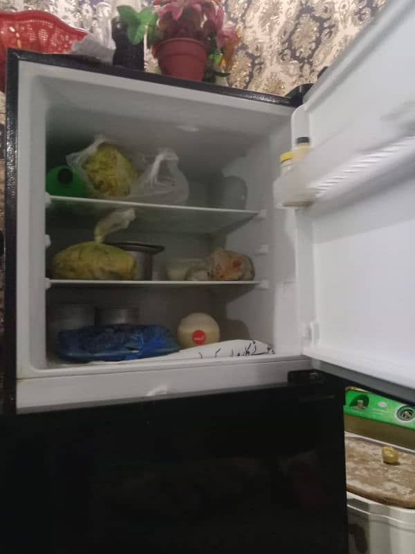 fridge dawlance fridge full size inverter paus 9 yars warranty 2