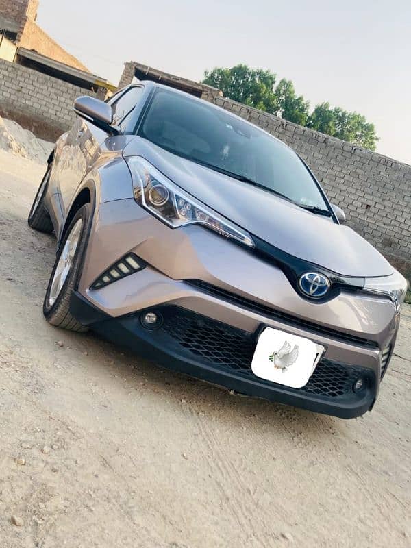 Toyota C-HR 2017 4