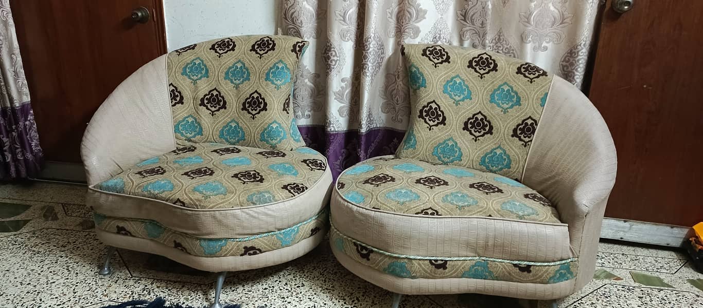 5 seater stylish & modern Sofa Set in reasonable Price 0