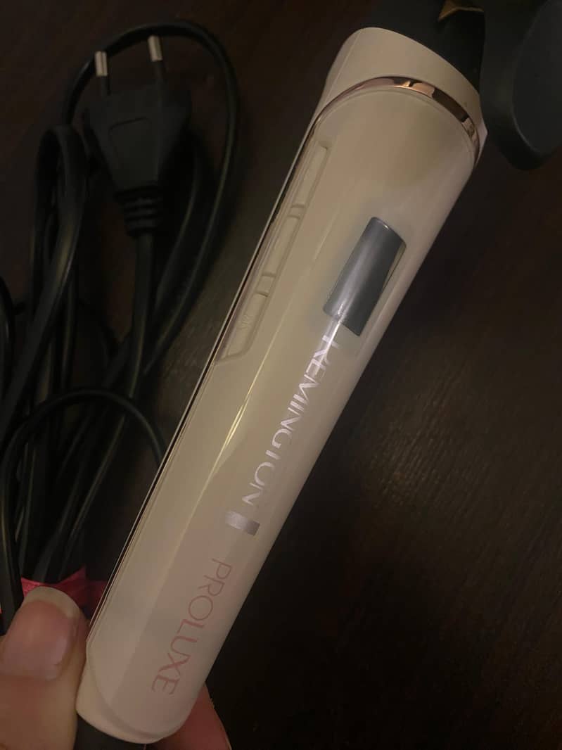 Remington Proluxe Hair Curling Wand 2