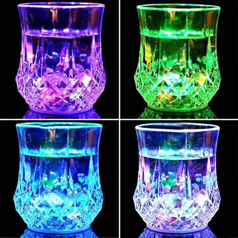 Flash Light Up Cups,Automatic Water Multicolor LED Glasses For kids 1