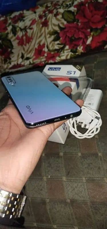 vivo S1 New generation 8gb and 256gb like new condition 2