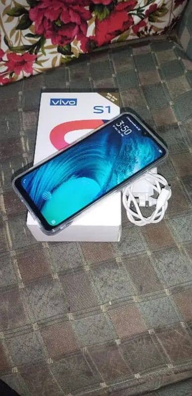 vivo S1 New generation 8gb and 256gb like new condition 5