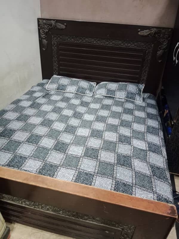 Very Solid Wooden Bed 0