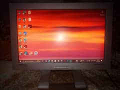 Samsung Monitor 15 inches sync master 172W S