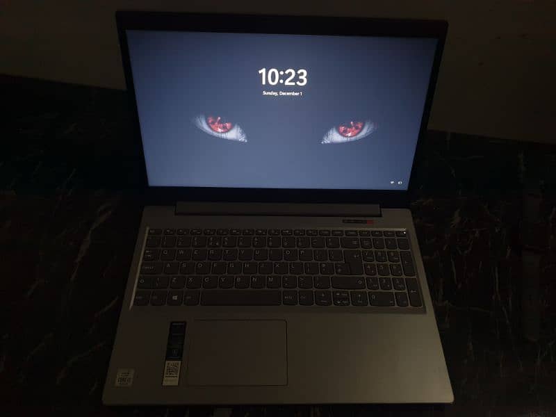 Lenovo corei3 10th gen 12GBRAM 256GB+1TB 4