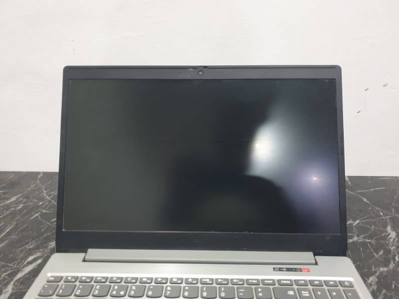 Lenovo corei3 10th gen 12GBRAM 256GB+1TB 8