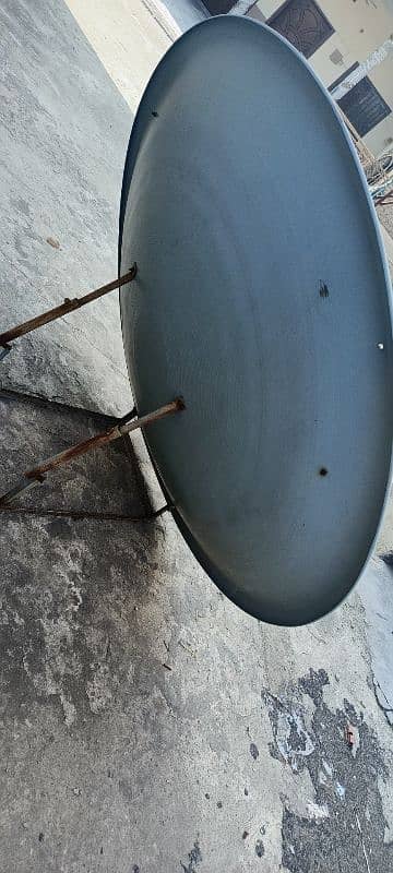 Dish for sale 5 foot 2