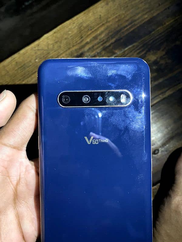 lg v60 1