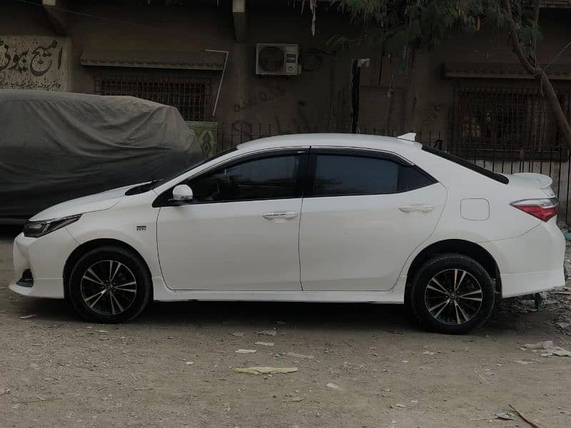 Toyota Corolla Altis 2018 10