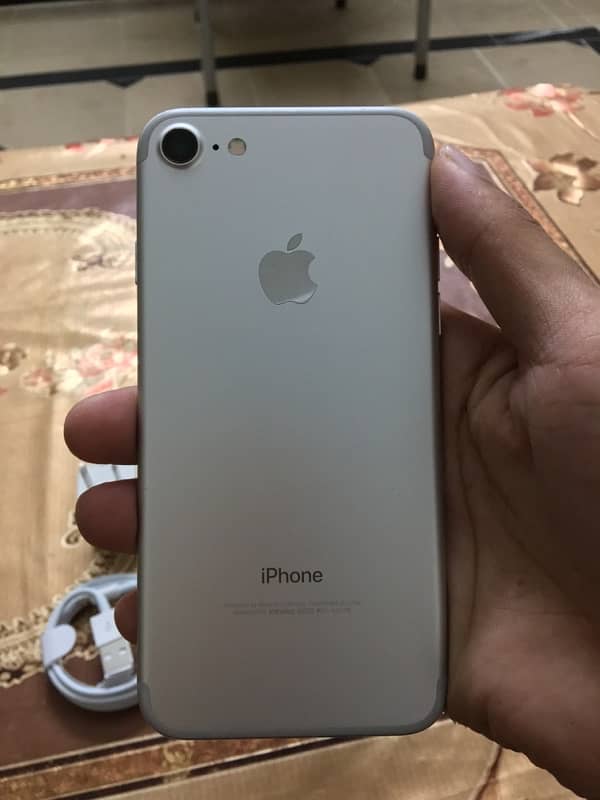 IPhone 7 128 GB 3