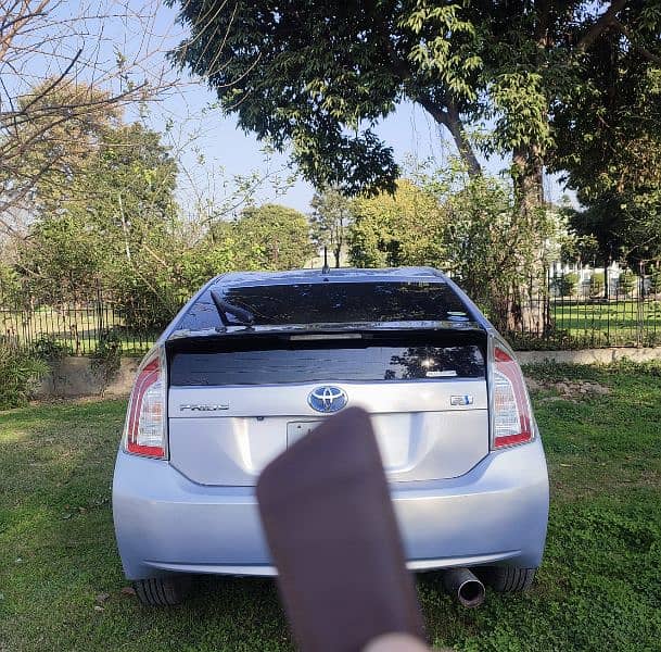 Toyota Prius 2012 1