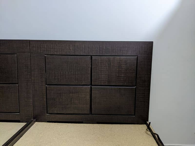 2 Single Beds [Dark Brown] Fresh Condition 6