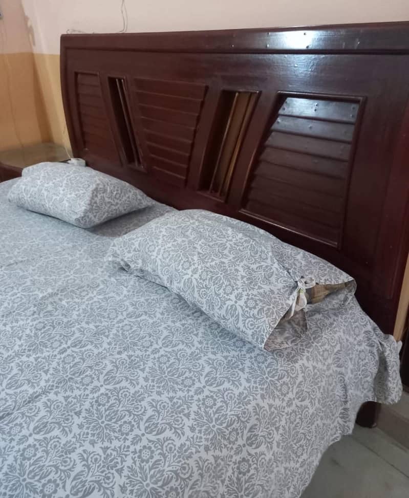 Double bed for sale 1