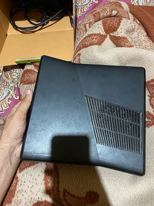 Xbox 360 slim 250 gb 4