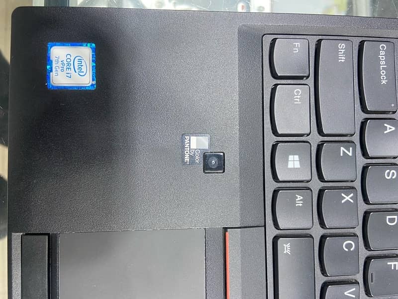 Lenovo ThinkPad P51 WorkStation 3