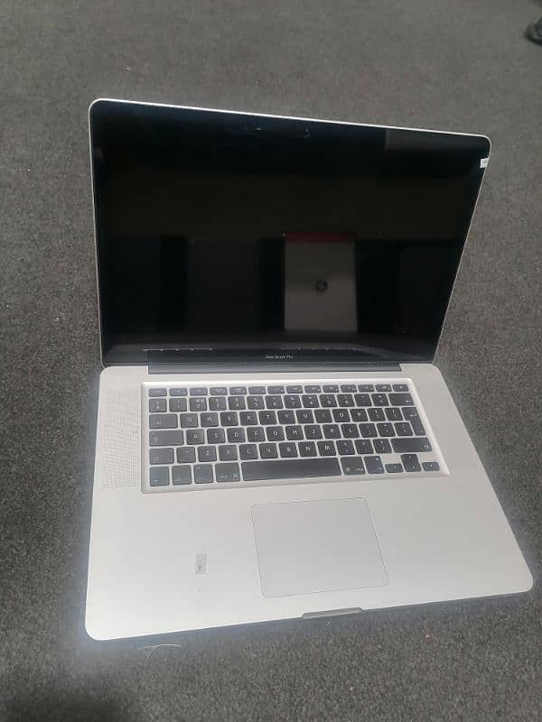 i7 2012 model 4gb ram 320gb hard 15.6 scren 0