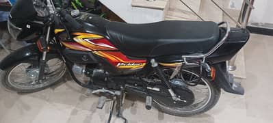 Honda pridor 100 cc ( 2000 km use)