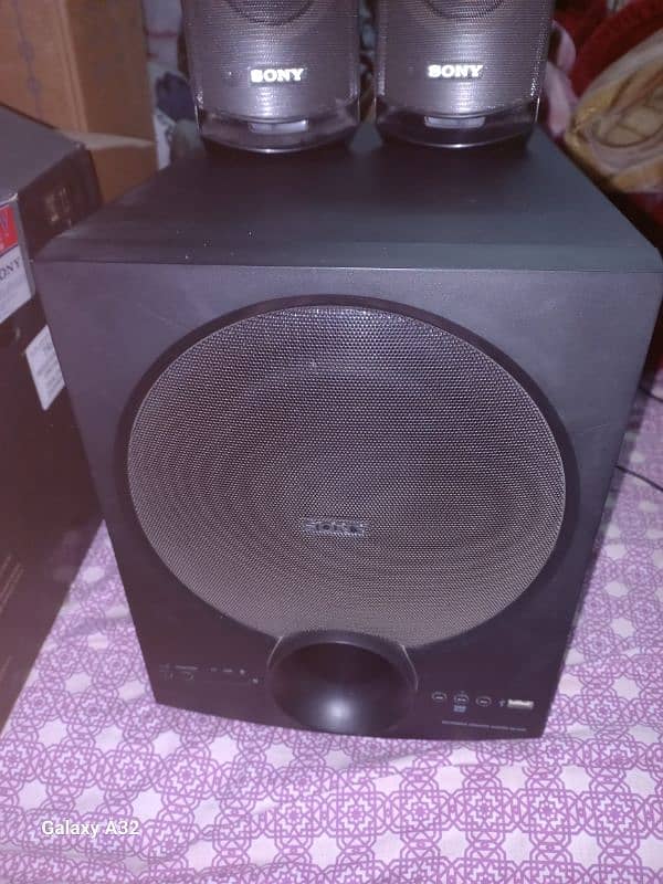 Sony speakers 1