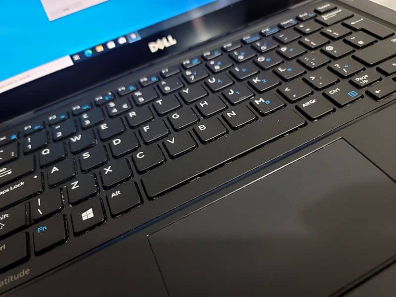 Dell i5 7thGen latitude 5280 Laptop 1