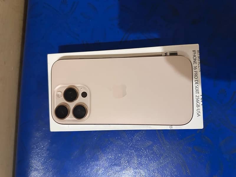 iPhone 16 Pro (Factory Unlocked) 3