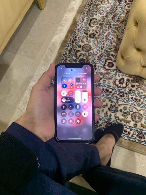 iPhone XR 7